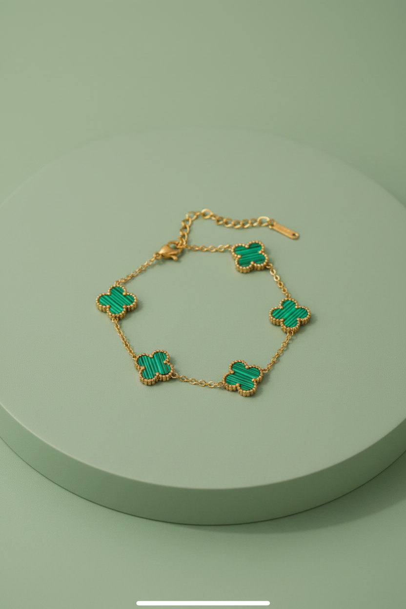 Via Clove Bracelet (Non Tarnish)
