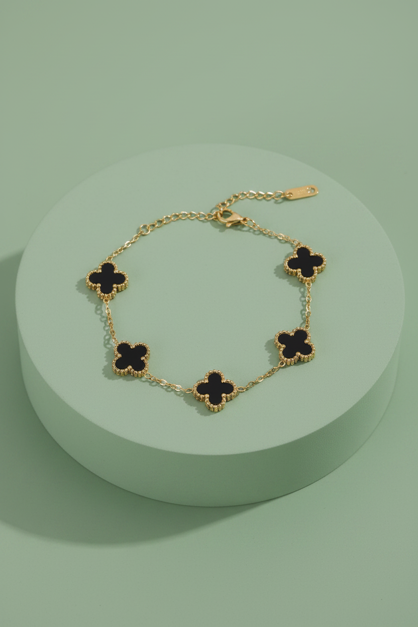 Via Clove Bracelet (Non Tarnish)
