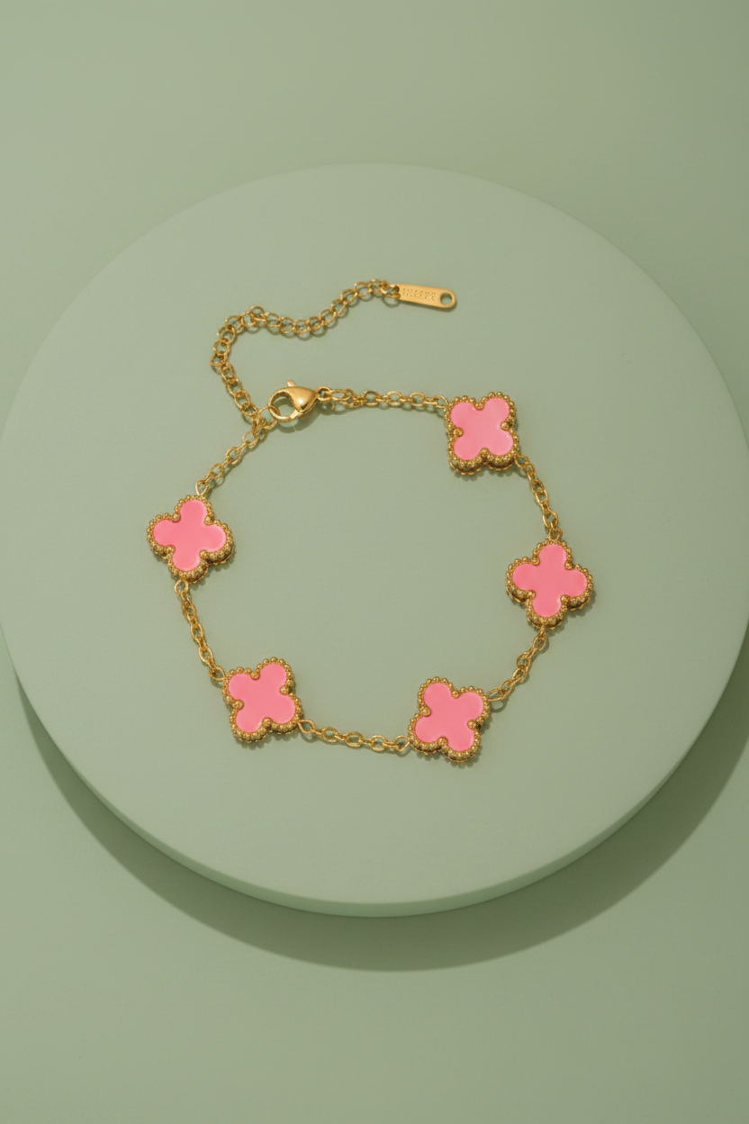 Via Clove Bracelet (Non Tarnish)