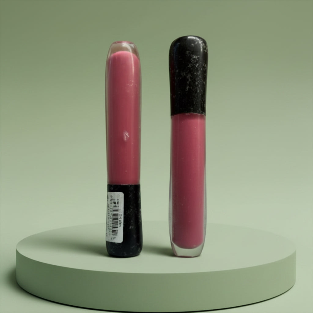 Foreign lipgloss